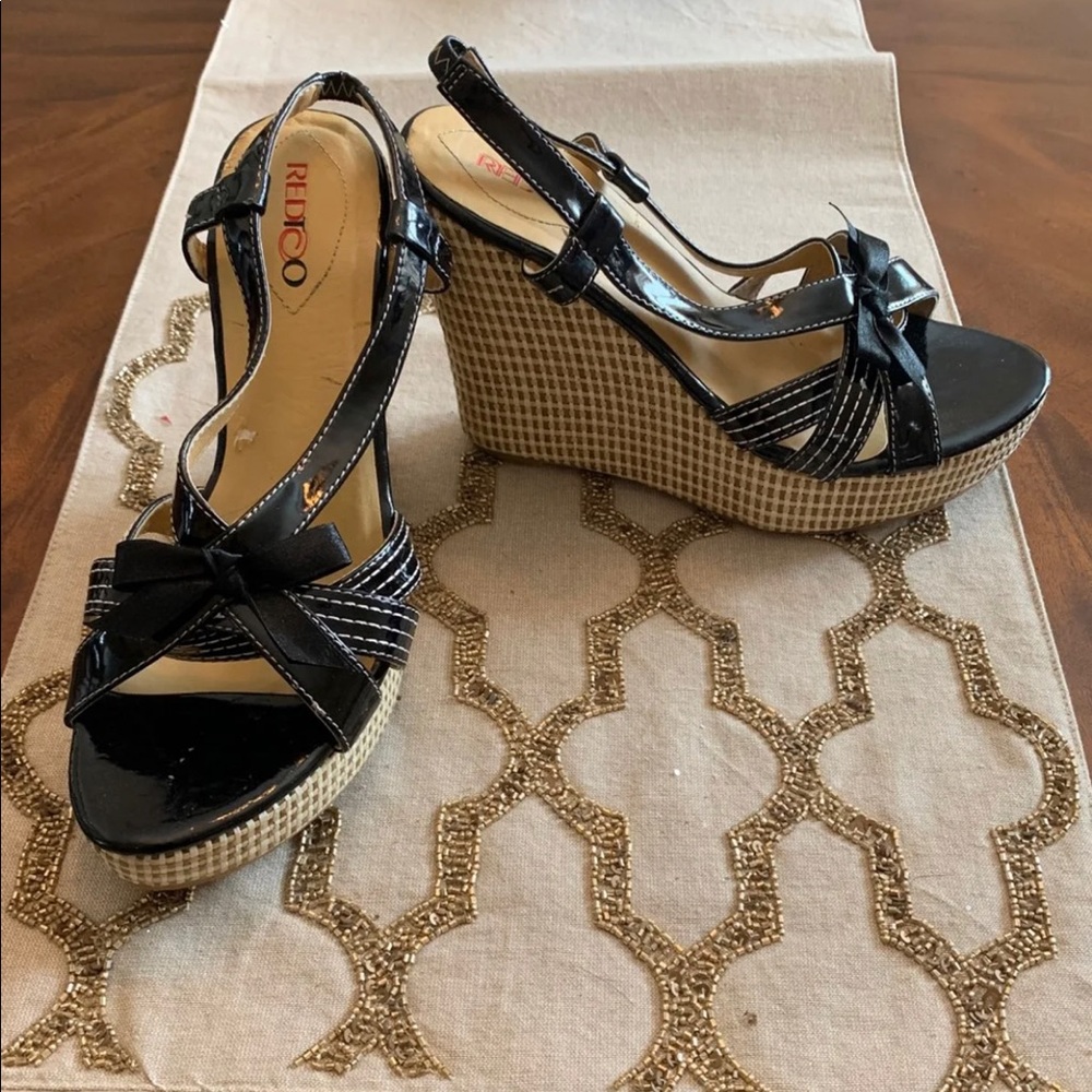 Black and Tan wedges